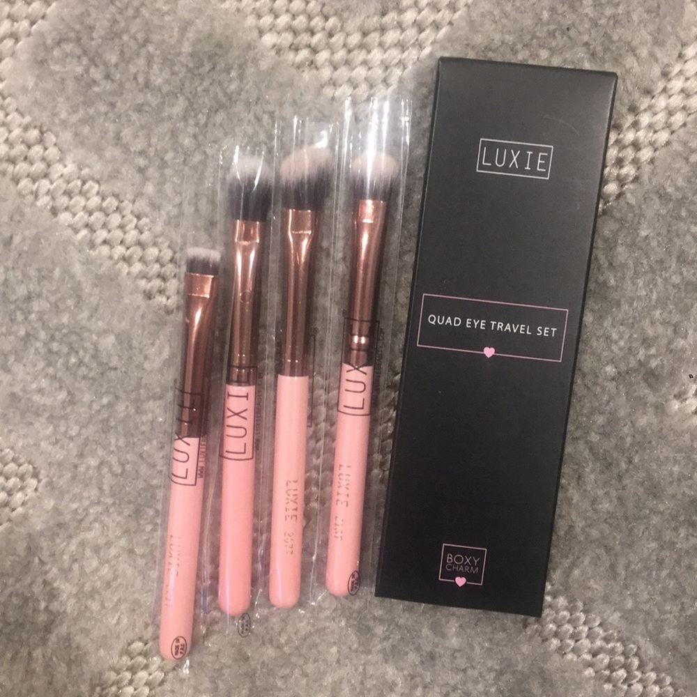 Beauty Bundle - Picture 2 of 4